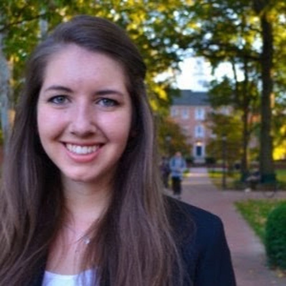 Meet your Posher, Holly